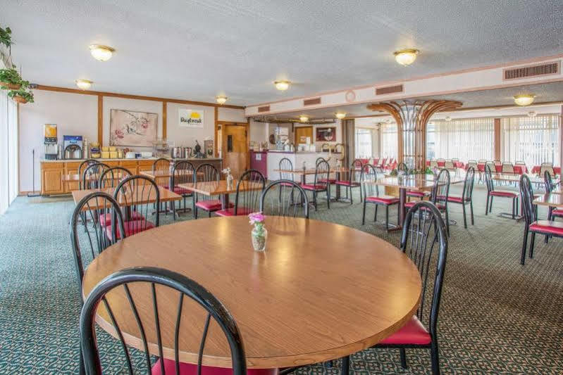 Americas Best Value Inn St. Joseph At I-29 Exterior photo