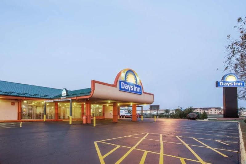 Americas Best Value Inn St. Joseph At I-29 Exterior photo